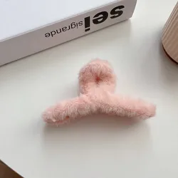 Luxurious Fluffy Faux Fur Crab Hair Claw Clips (Pink)