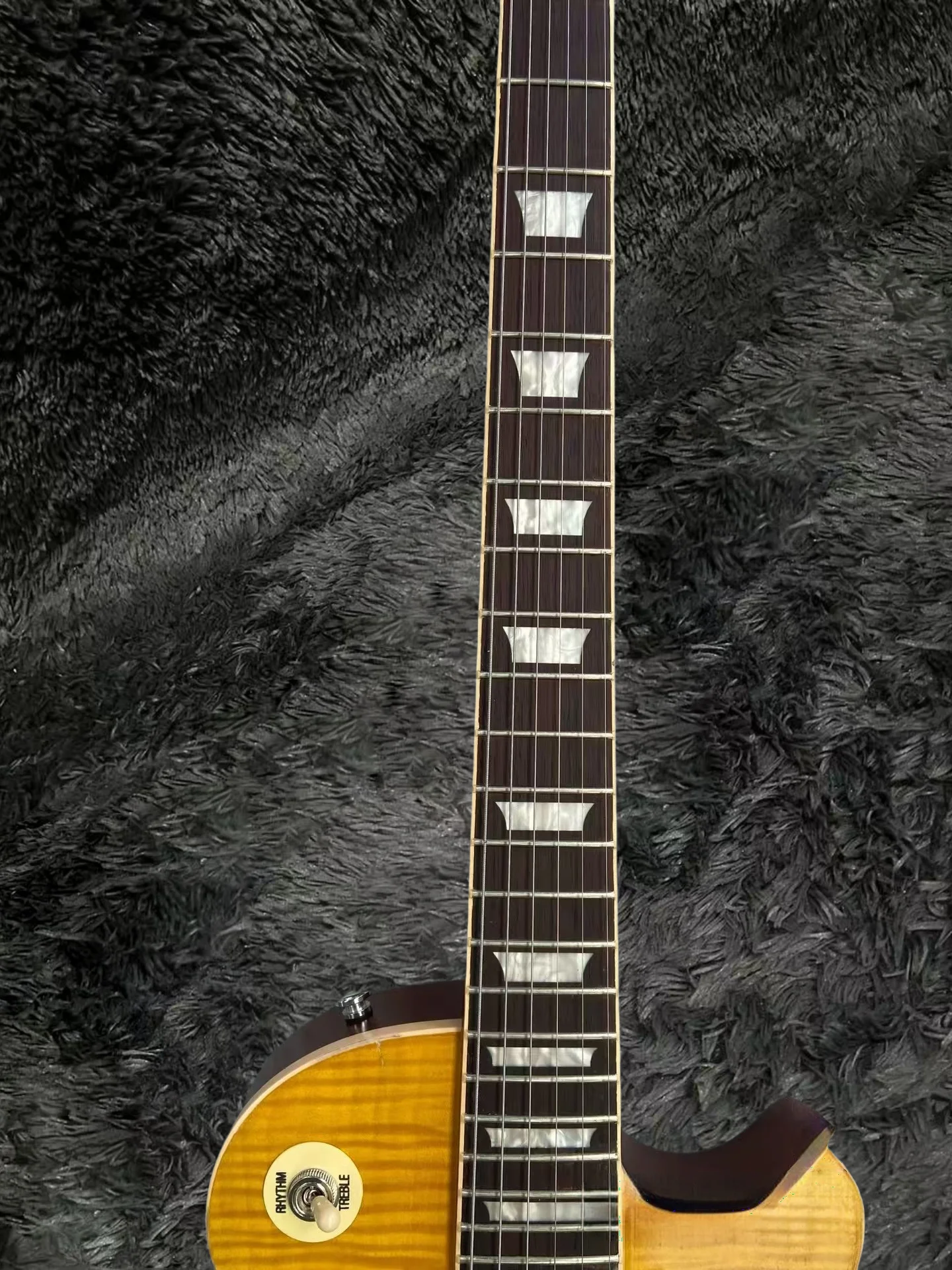 Vintage aged Gary Moore Greeny Kirk Heavy Relic shape Electric Guitar 1piece
