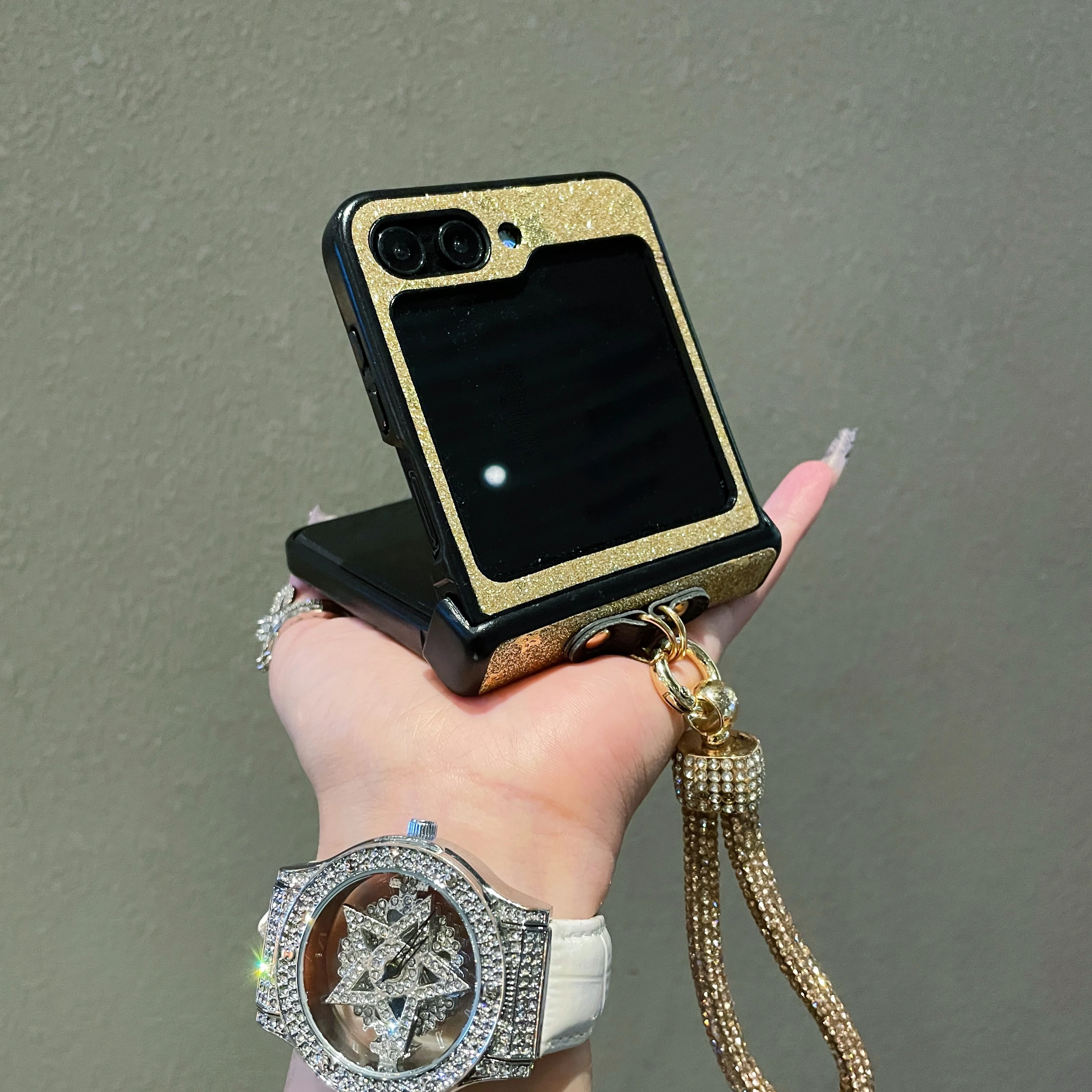 Luxury Glitter Stars Phone Case with Diamond-Plated Strap and Matte Finish