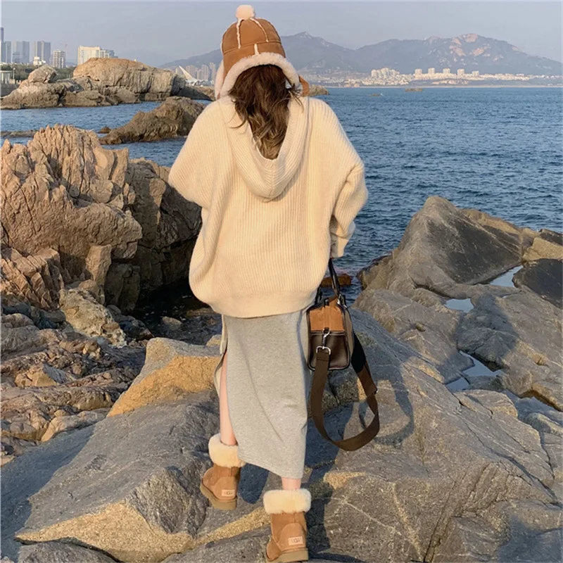 

Hooded sweater women's new design sense niche languid style Japanese knit top jacket