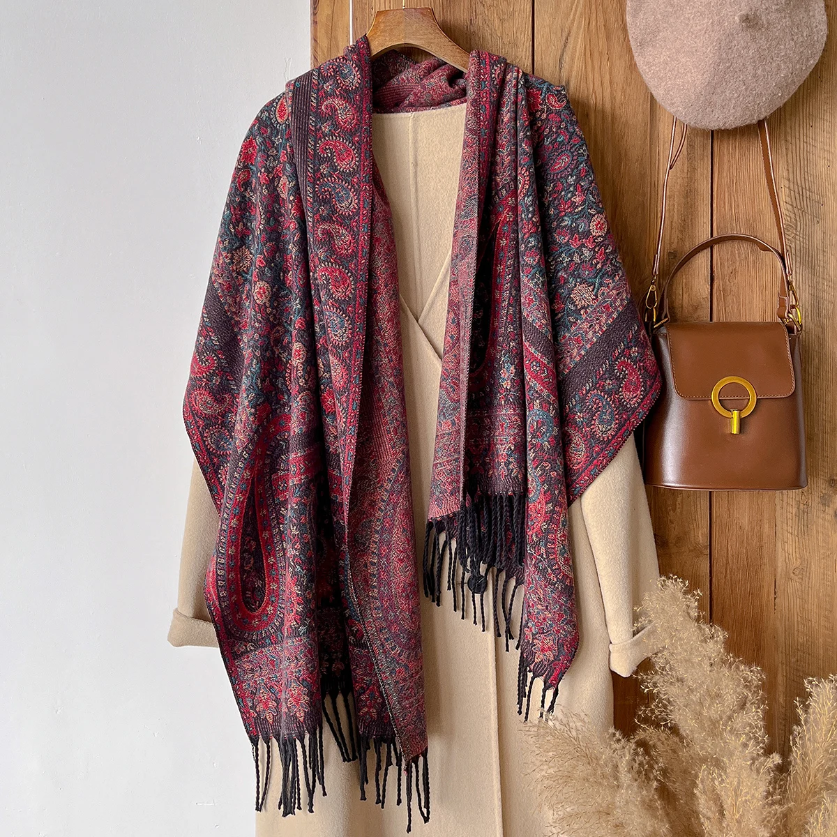 2025 Winter New National Style Tassel Blanket Paisley Design Thick Pashmina Warm Shawl Print Scarf Women Keep Warm Poncho Stoles