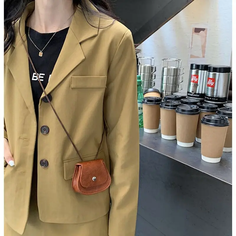 Brown High-quality Mini Earphones Bag For Women Texture Hanging Neck Style Vintage Crossbody Saddle Ladies Small Purse  Bag