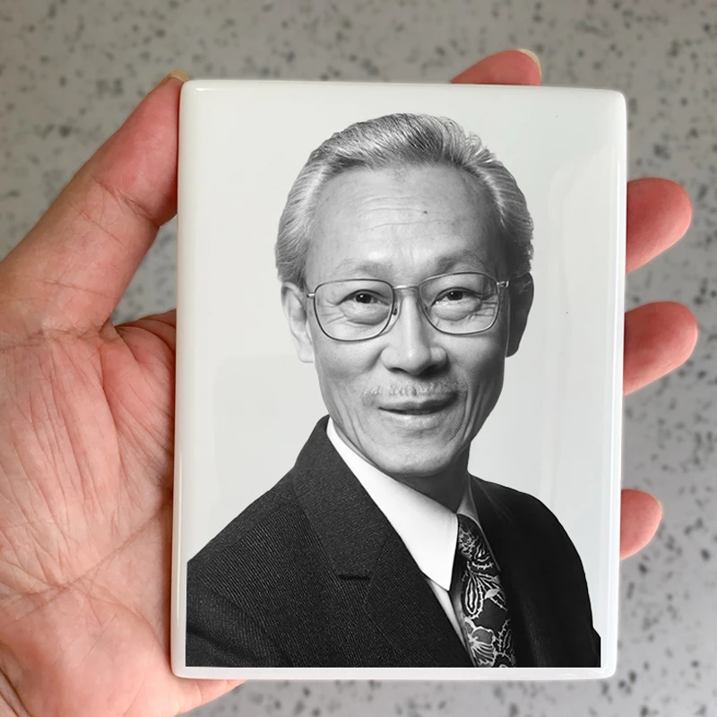 Photo Frame Personalized Ceramic Photo for Headstone Waterproof Picture Frame for Grave Cemetery Tombstone Picture Memorial Photo