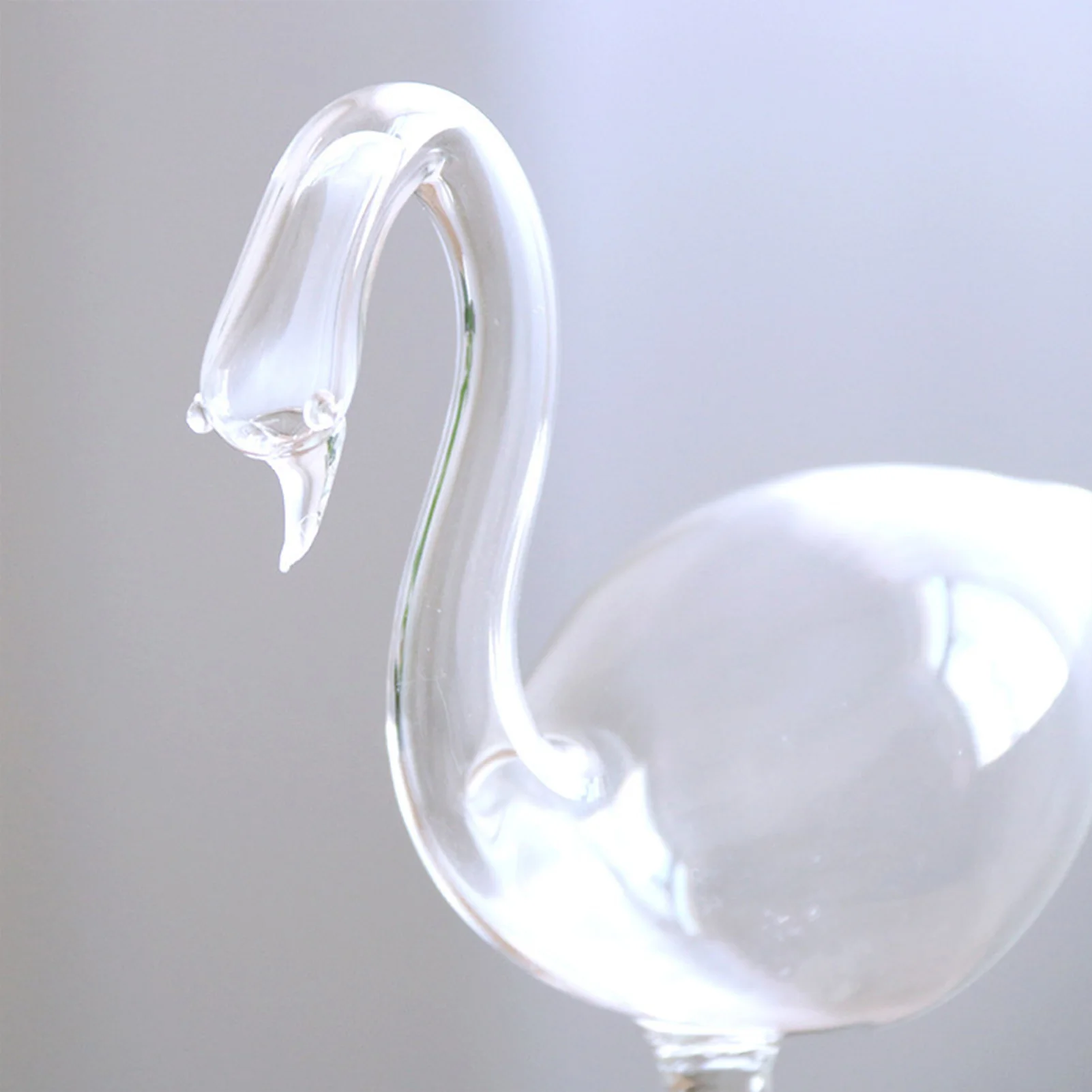 Elegant Swan Watering Device Transparent Indoor Plants Self Watering Device for Small Apartments and Offices