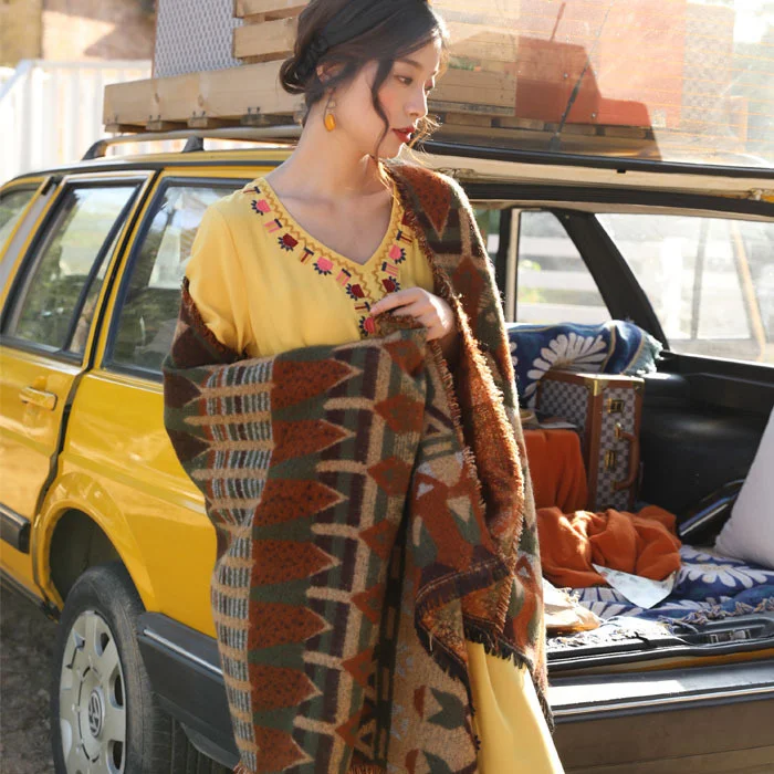 

Snow mountain Xinjiang forest series big shawl travel photo ethnic style warm girlfriends scarf for women in autumn and winter