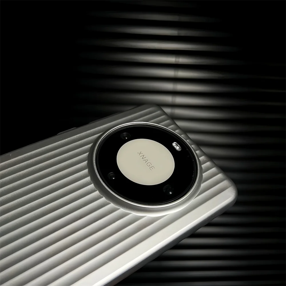 Luxury Matte Metallic Bumper Phone Case with Frosted Stripes Pattern