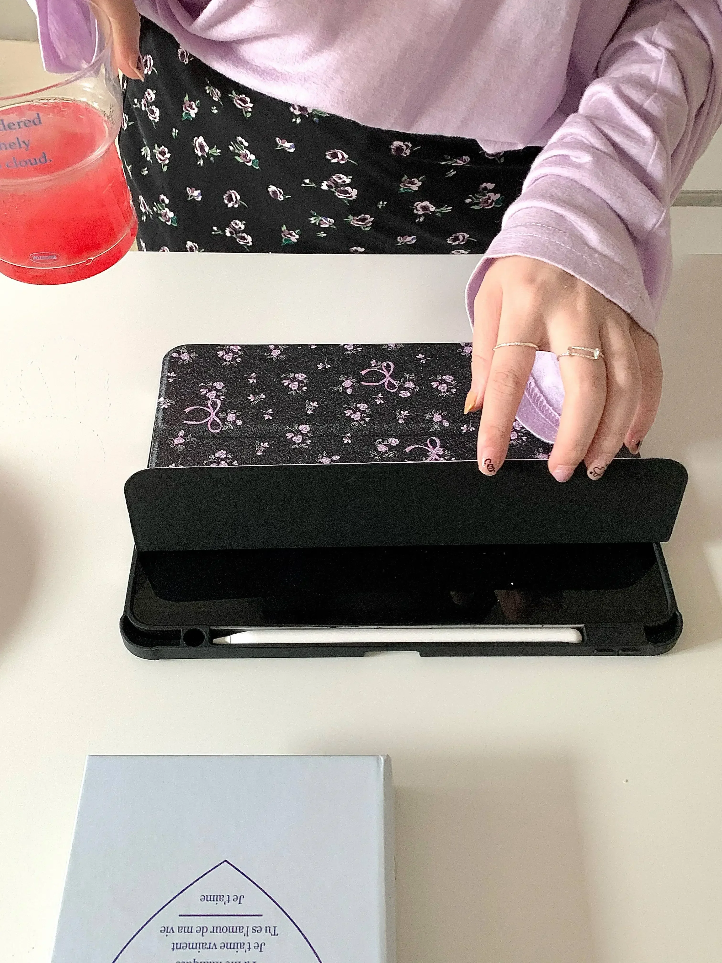 Sleek Mirror Acrylic Smart Case with Pen Holder
