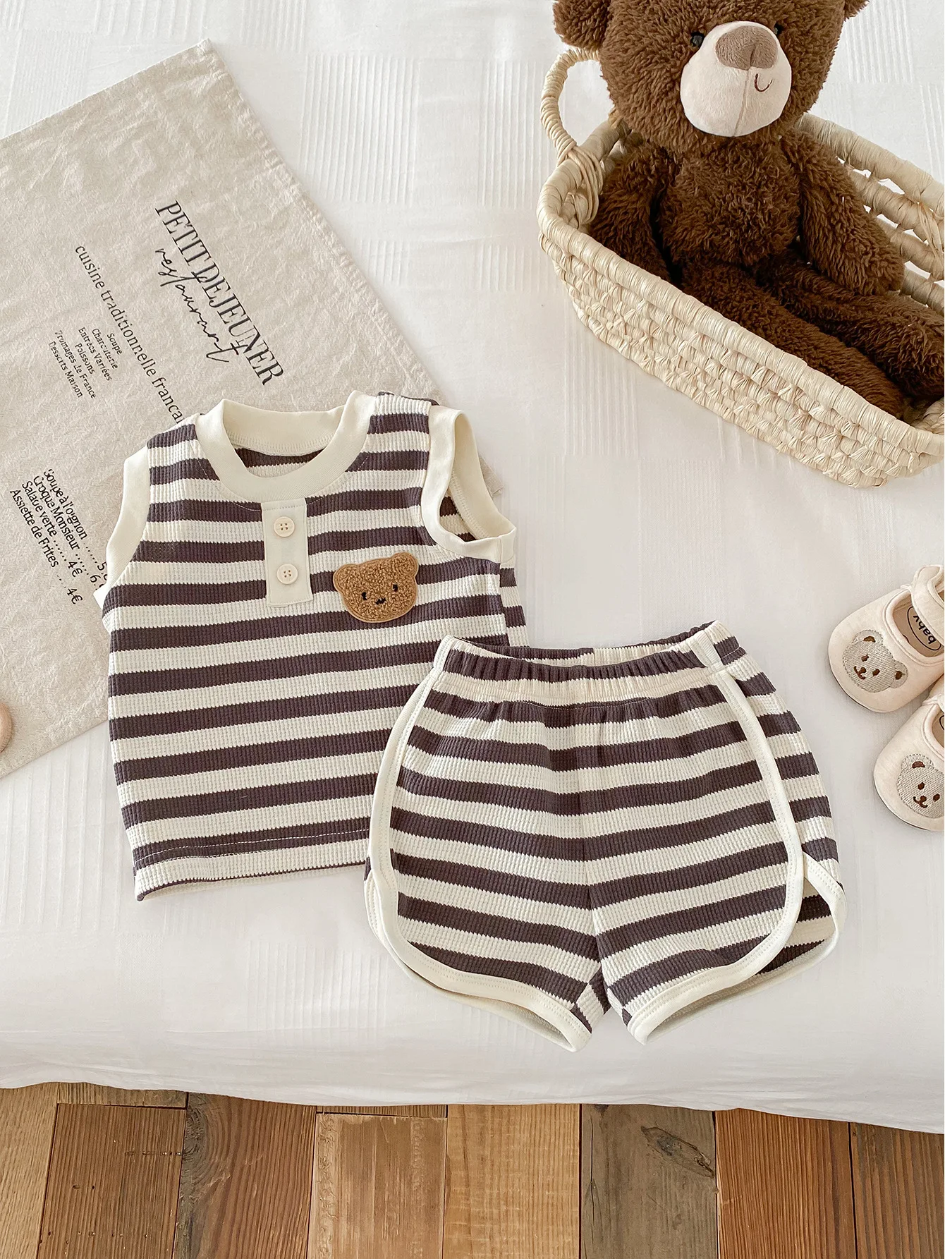 Baby Clothes Set Sleeveless Tee And Shorts Tracksuit