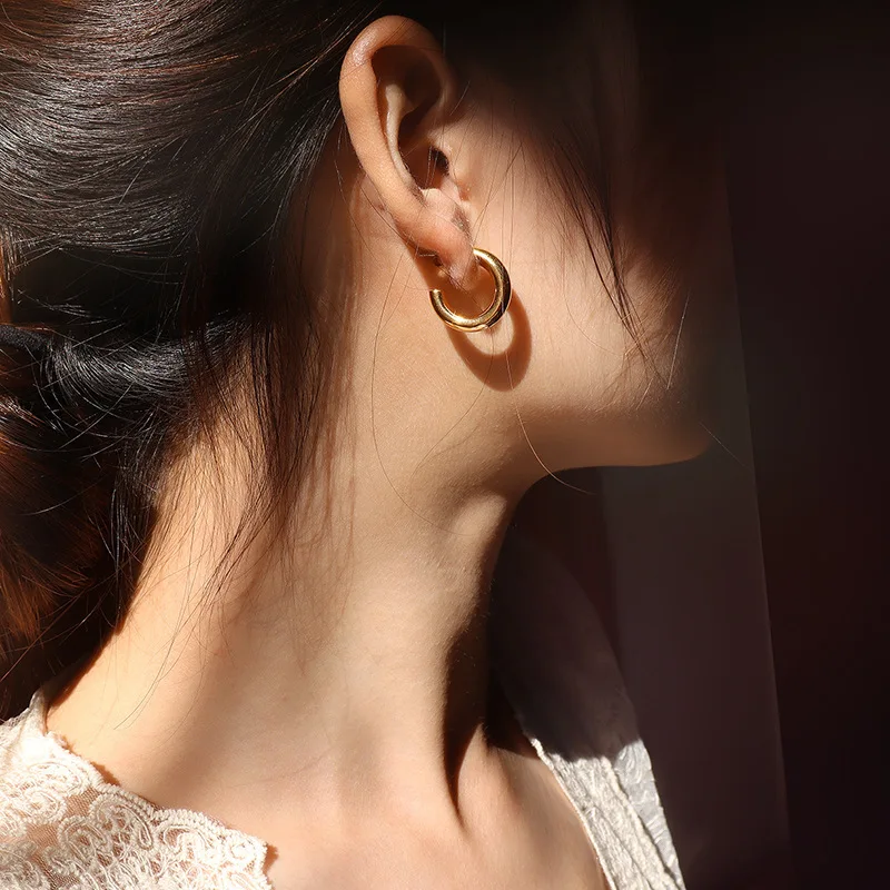 30mm Medium Smooth Circle Hoop Clip Earrings for Women Non Pierced Earrings Party Jewelry ear clip earrings clip earrings hoop earrings ear accessories