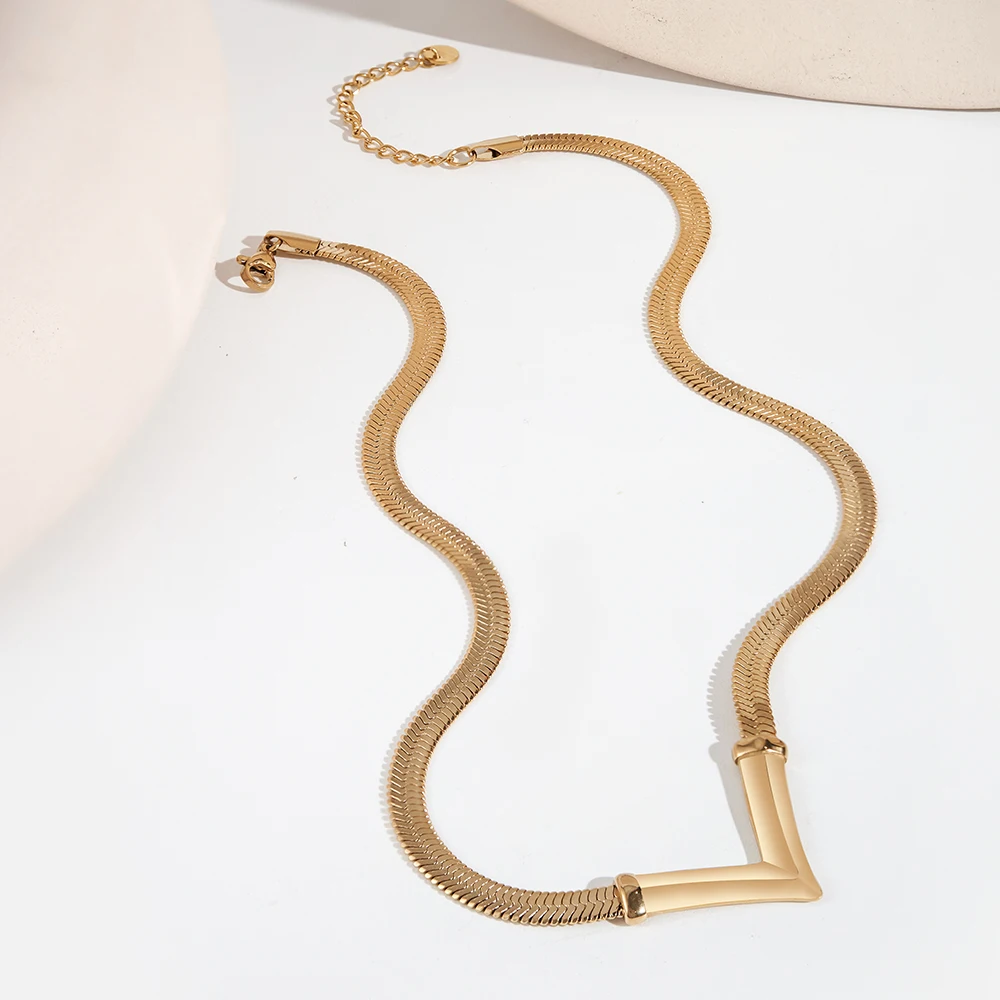 ENFASHION Para Mujer V Shape Snake Chain Pendant Necklace For Women's Stainless Steel Fashion 18k Gold Plated Party Jewelry 3444