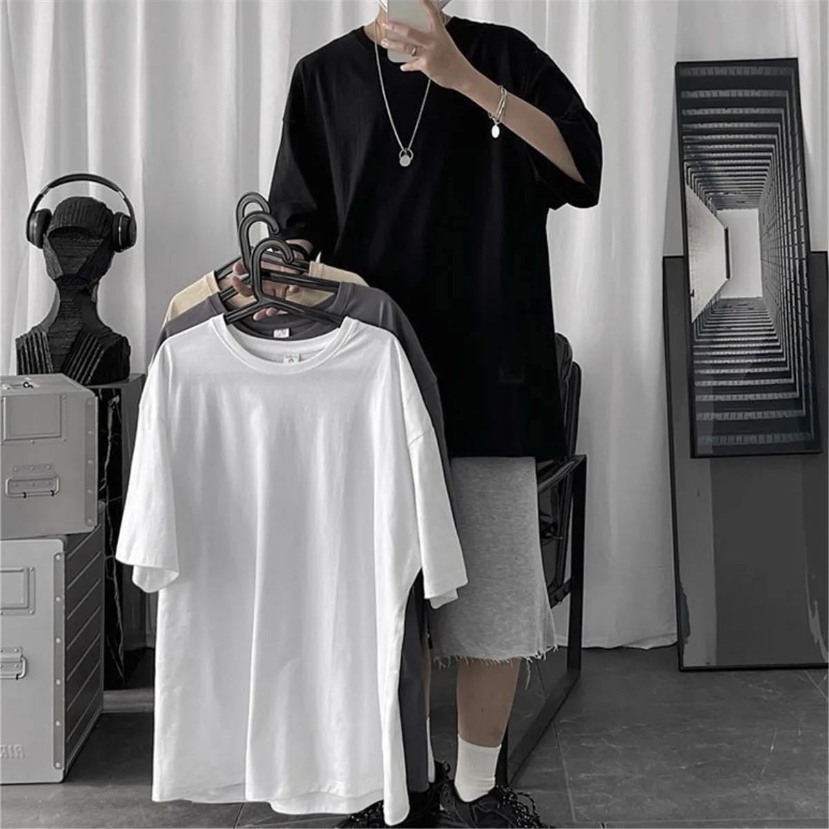 Cotton Summer Fashion Men's T Shirt Casual Solid Short Sleeve Classical Tee Mens 100% Cotton Korean Hip-Hop Top Tees Black White