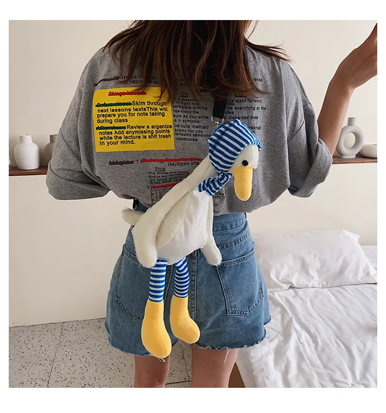 Cute duck plush bag female new ins cartoon funny shoulder bag Girl personality student messenger doll bag