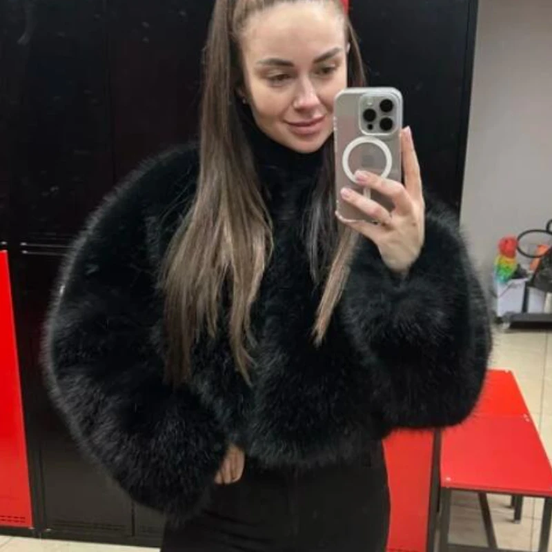 Iconic Street Fashion Week Luxury Brand Gardient Cropped Faux Fur Coat Women Winter 2024 Hot Cool Girls Fluffy Short Fur Jacket 4