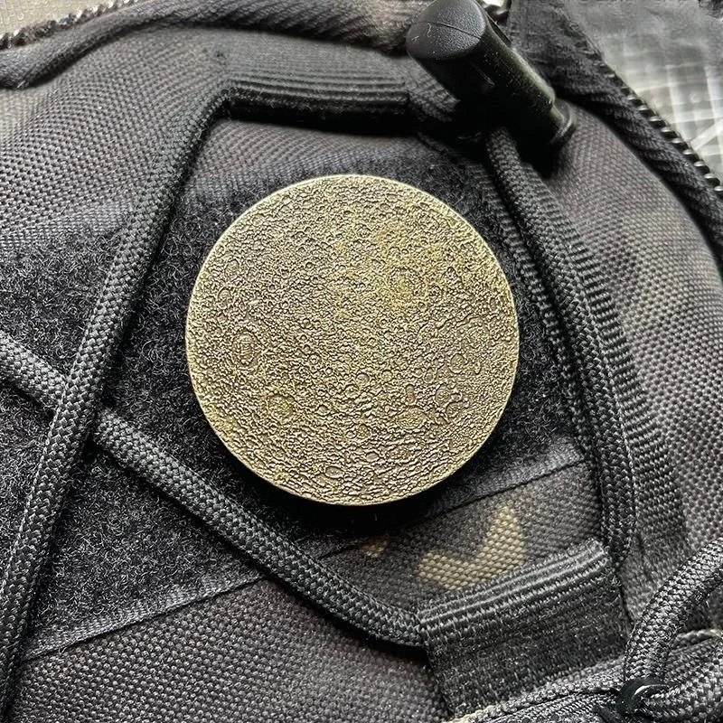 

Moon Metal Hook&Loop Emblem Wandering Moon Tactics Morale Badge Worn Relief DIY Decorative Patches Backpack Sticker