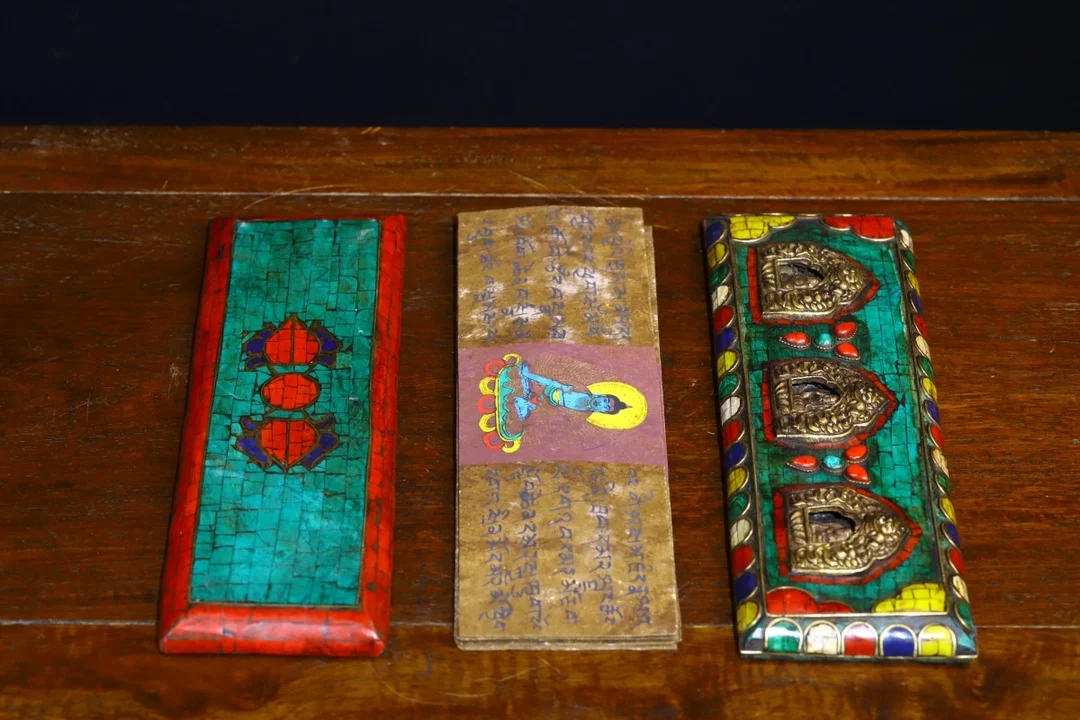 

Коллекция тибетских храмов 9 дюймов, мозаика со старыми писаниями, драгоценный камень, бирюза, Будда, нишевая буддийская ручная роспись, старые Писания, chanting