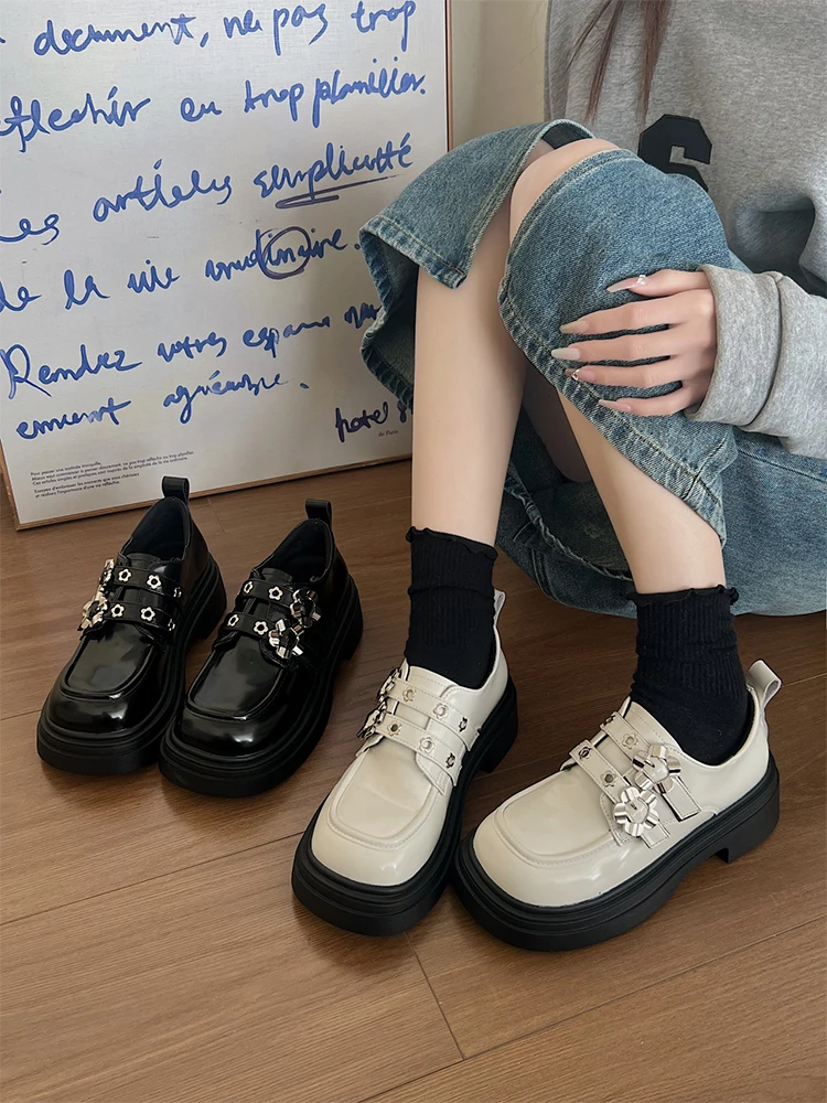 

Women Shoes Autumn Round Toe Modis All-Match British Style Oxfords Clogs Platform Casual Female Sneakers Flats Shallow Mouth Fal