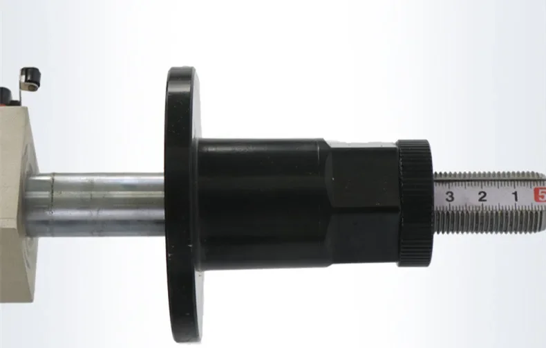 New Single Line Automatic Hinge Hole Drilling Boring Machine Furniture Workshop CNC Horizontal Vertical Six Sides Motor Core 4