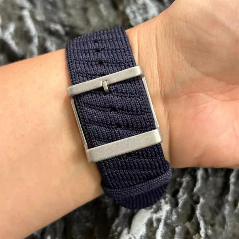 Elegant Sport Bracelet for Smart Watches - Premium Design for Durability and Style
