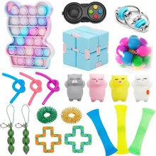 

24pcs Fidget Pad Toy Set Bear Animal Bubble Board Infinity Cube Hand Games Mochi Squishies Adult Kids Sensory Stress Relief Toys