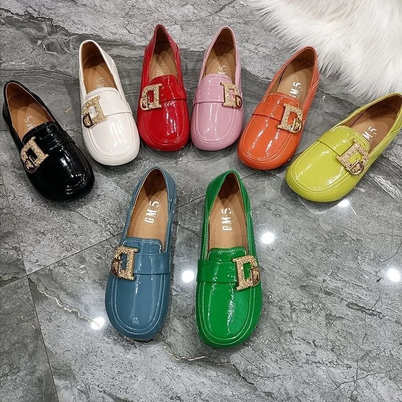 

Spring and summer wearable bean soles, candy colored patent leather casual shoes, soft soles, shallow mouth women's singles shoe