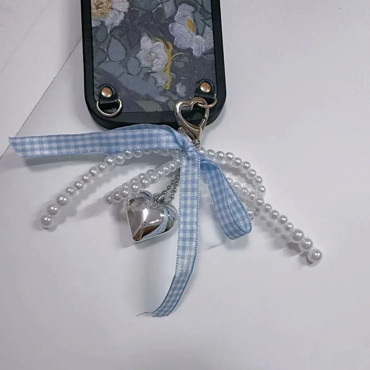 Y2K Beaded Pearl Heart Keychain Pink Blue Bow Tie Pendant Bag/Phone Accessory Delicate Ornamen
