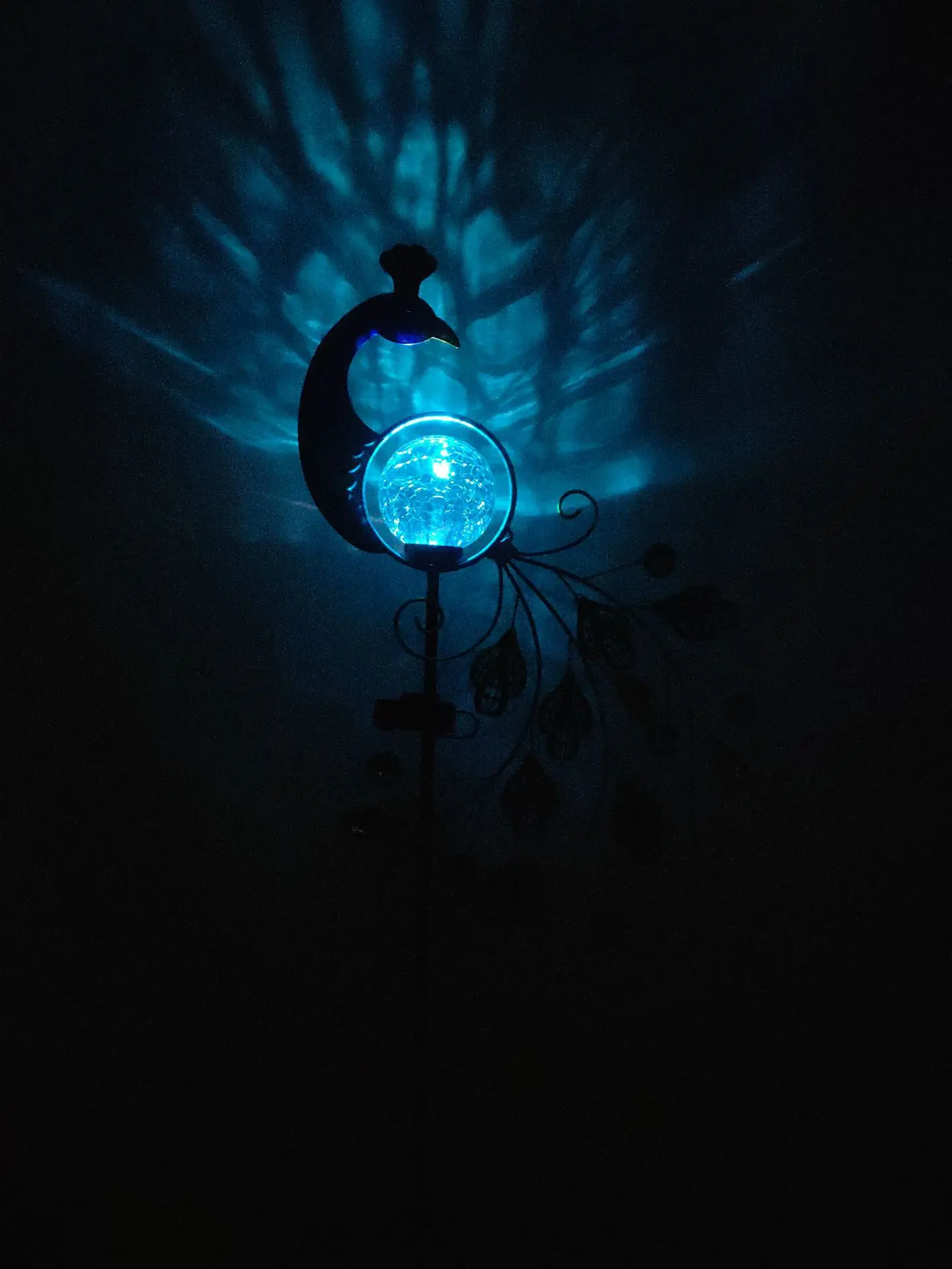 Solar Peacock Lamp Wrought Iron Hollow Feather, Outdoor Courtyard Crack Ball, Lawn Lamp 3