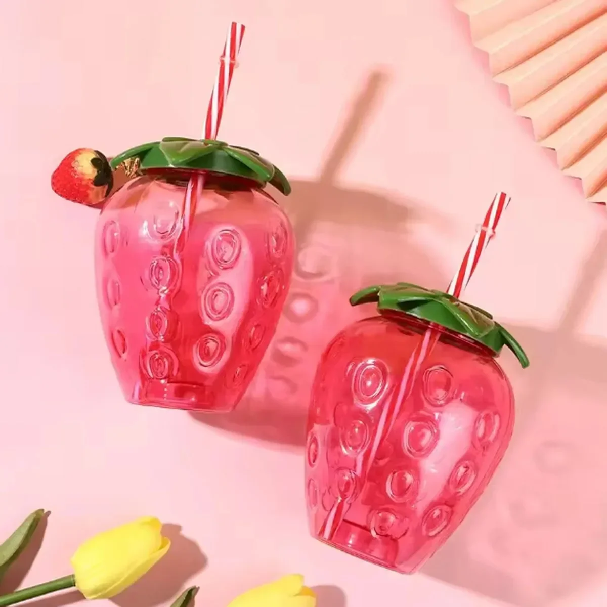 500ml PET Strawberry Shaped Children's Straw Mug Clear Strawberry Juice Mug Cold Water Mug Photography Accessories