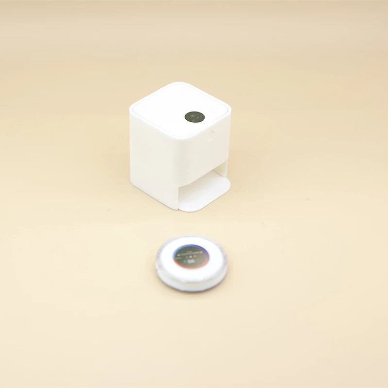 1/12 Dollhouse Simulation Mini Robotic Vacuum Cleaner Model Dollhouse Furniture Decoration Doll House Mirco Scene Accessories