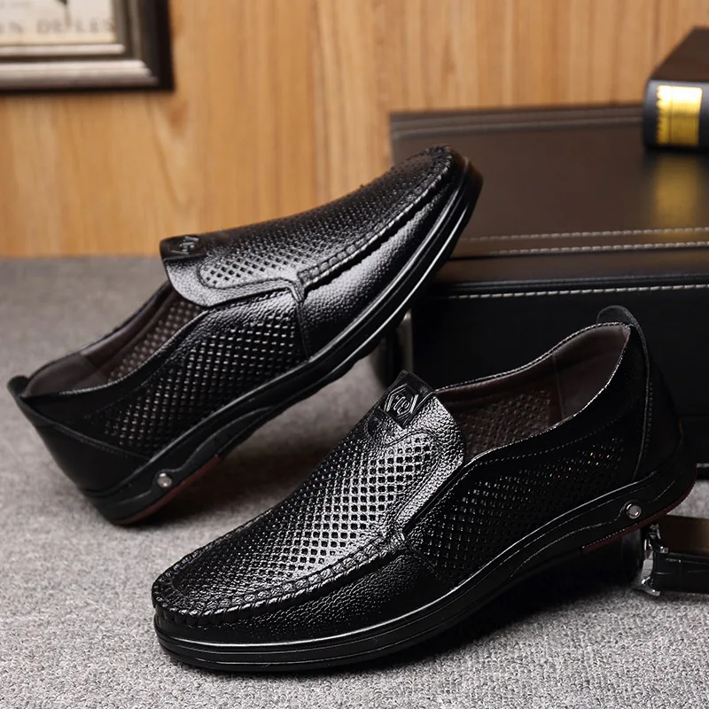 Mannen Zomer Loafers Schoenen Echt Leer Zachte Man Casual Slip-On Uitsparing Schoenen Koeienhuid Zomer Loafers 2023