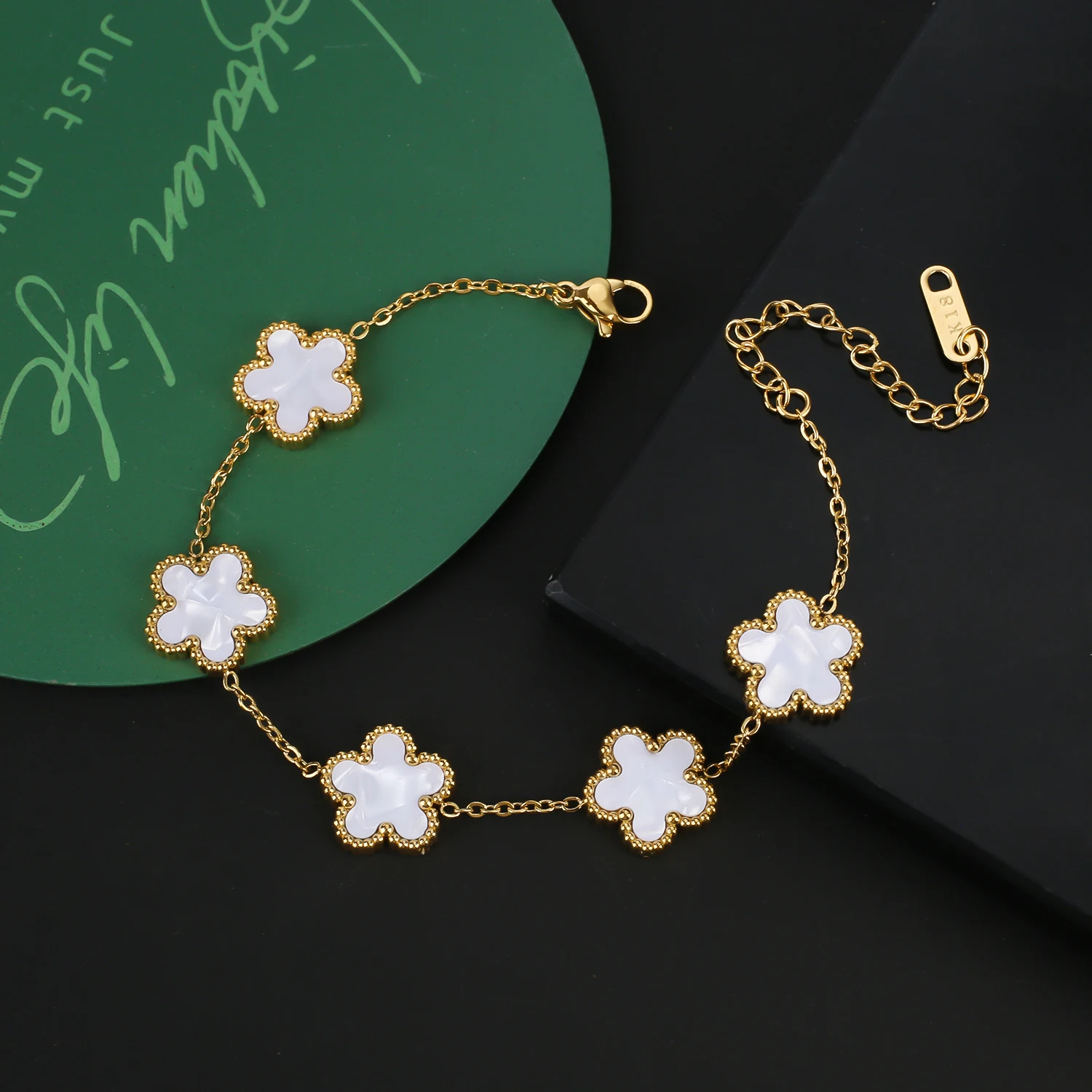 Bracelet 1