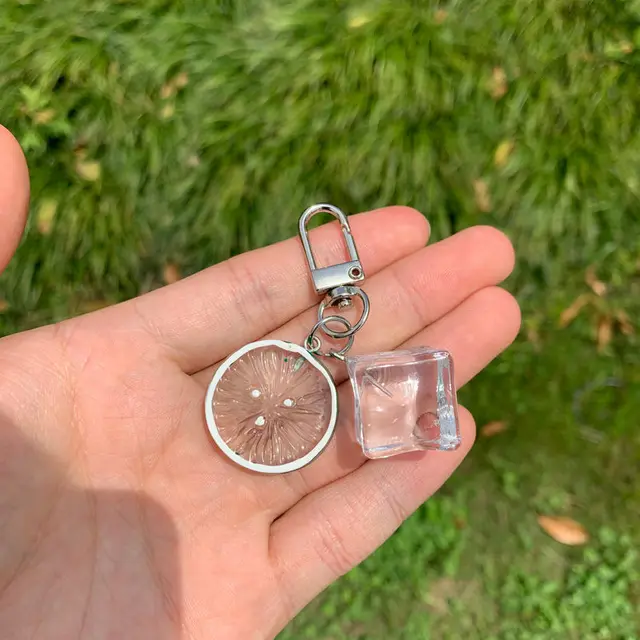 Creative Artificial Ice Cube Key Chains Cute Ice Cube Lemon Slice Ornaments Metal Key Rings Summer Cool Key Chains 3