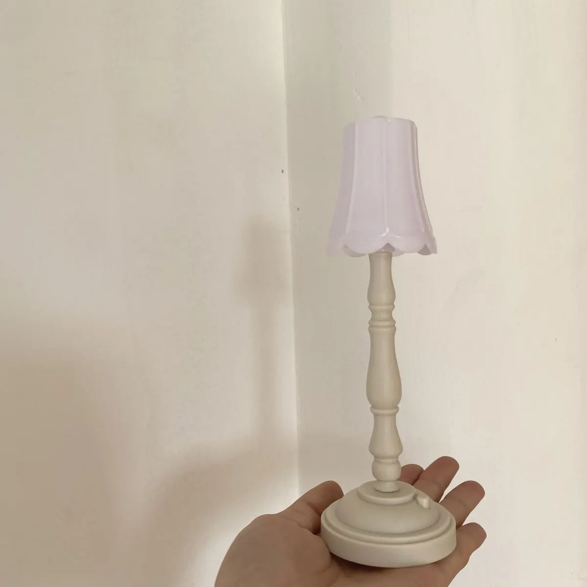 LED Desk Lamp Mini Bedside Light Battery Eye Protection Simple Home Decoration Desktop Ornament Electronic Lighting Licht led light desk lamp night light led desk lamp