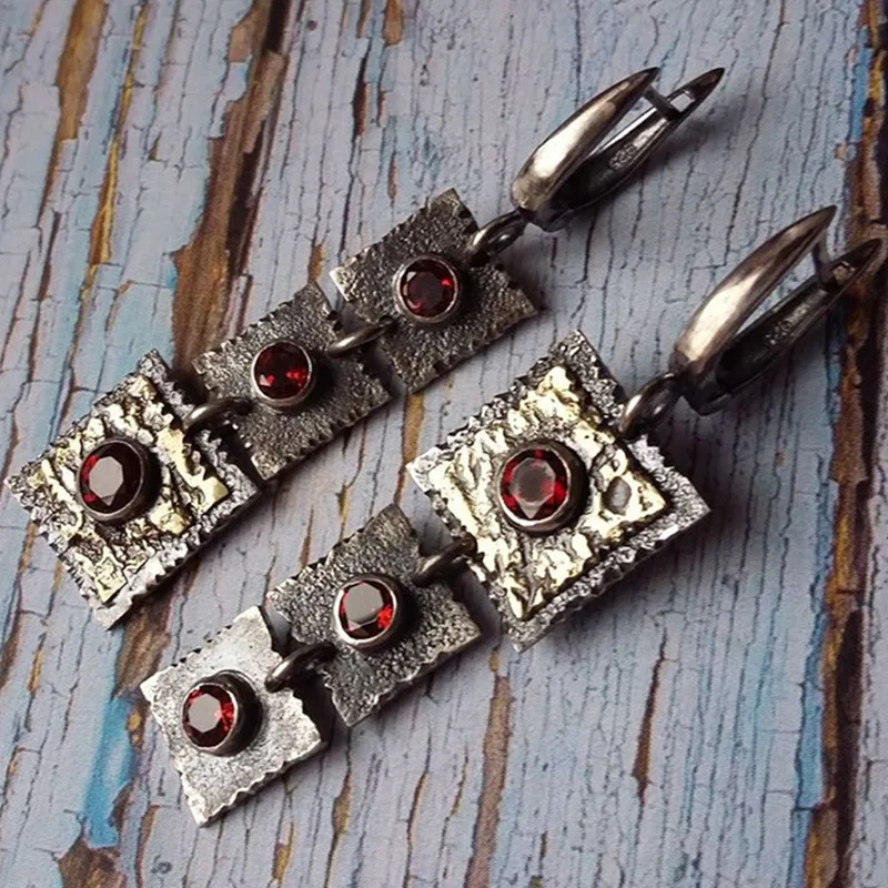 

Vintage Crystal Stone Set Square Metal Pendant Geometric Antique Gold Color Earrings