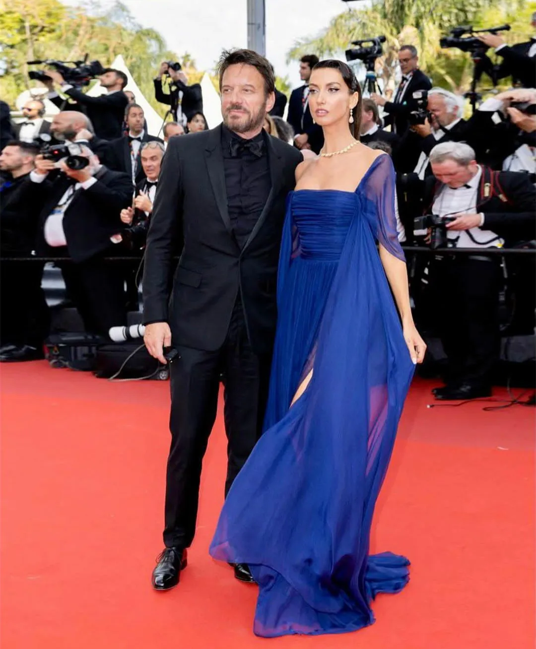 

Elegant Long Royal Blue Chiffon Celebrity Dresses with Slit A-Line Robe De Soiree Floor Length Purple Formal Dresses for Women