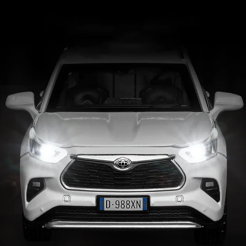 1:32 Toyota Highlander 2023 SUV Alloy Die Cast Toy Car Model Sound and Light Pull Back Children's Toy Collectibles Birthday Gift 6