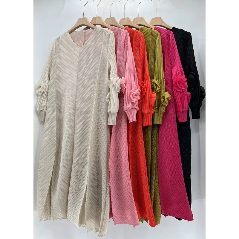 

Miyake Original Pleated Dress Women's 2023 New Solid Color Splicing Embroidery Beads Temperament Plus Size Women's Dresses