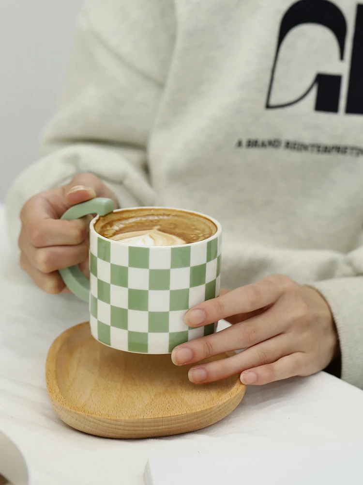

Керамические клетчатые кофейные кружки SWEETGO 300 мл, декоративная посуда, антиожоги, стильные чашки для питья