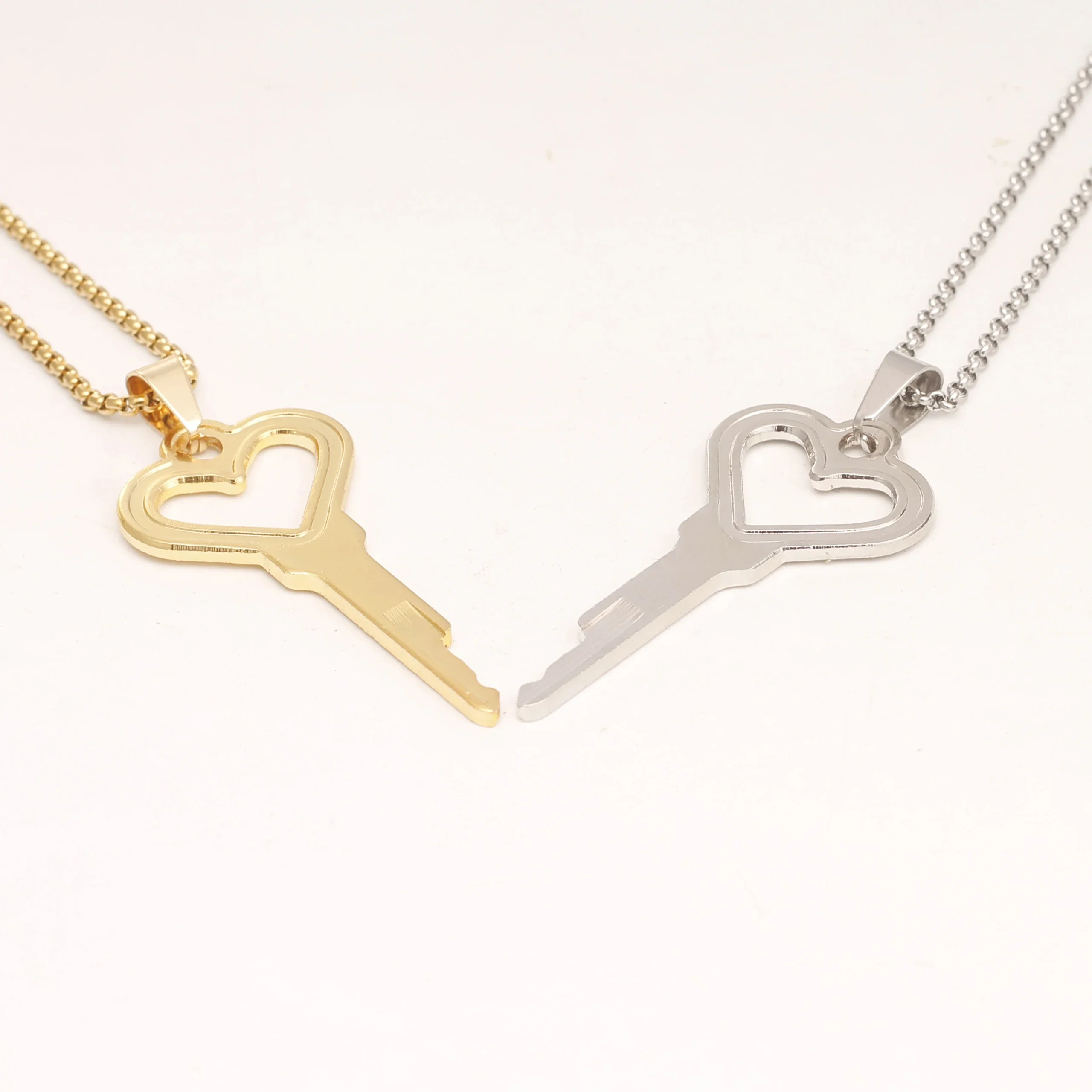 Penis Chastity Cage Chastity Lock Sex Toy Chastity Cage Accessory New Chastity Cage Key Necklace Accessories Fits All Cages Integrated Locks Key Holder Couple Games Preventing Cheating Sex Toys