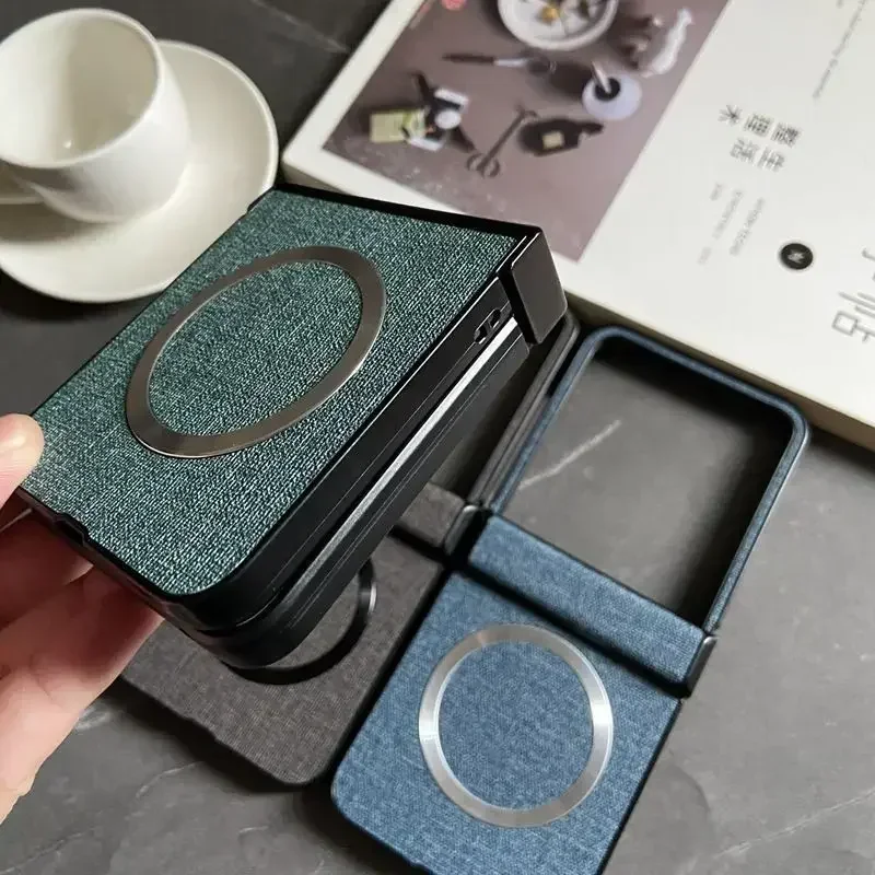 Luxury Magnetic Magsafe Wireless Charging Hinge Case with Cloth Texture - Shockproof and Durable Cover