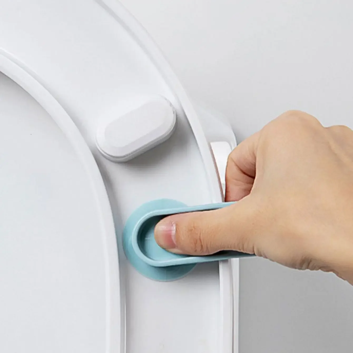 Hands-Free Toilet Lid Lifter - For Easy Opening