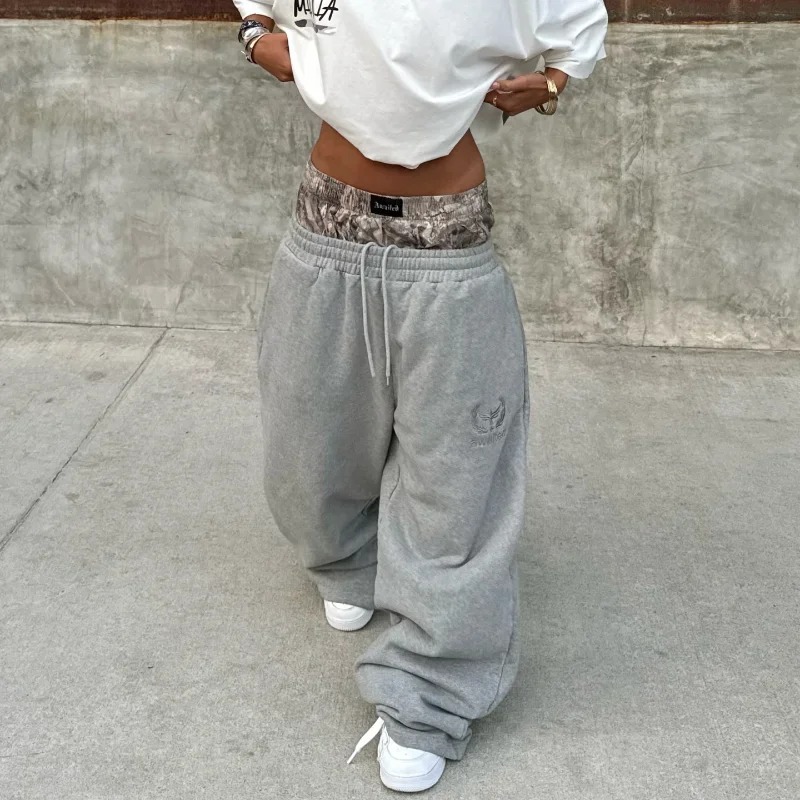 Y2K Trend Sweatpants Camouflage Embroidered Pattern Streetwear Men Women Clothing Retro Camo Baggy Pants Unisex Wide Leg Pants 4