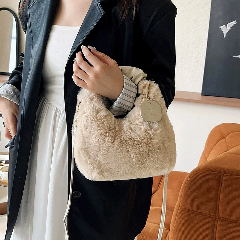 Luxury Designer Winter Plush Shoulder Bag for Women Soft Ladies Clutch Purse Cute Fashion Party Underarm Handbag