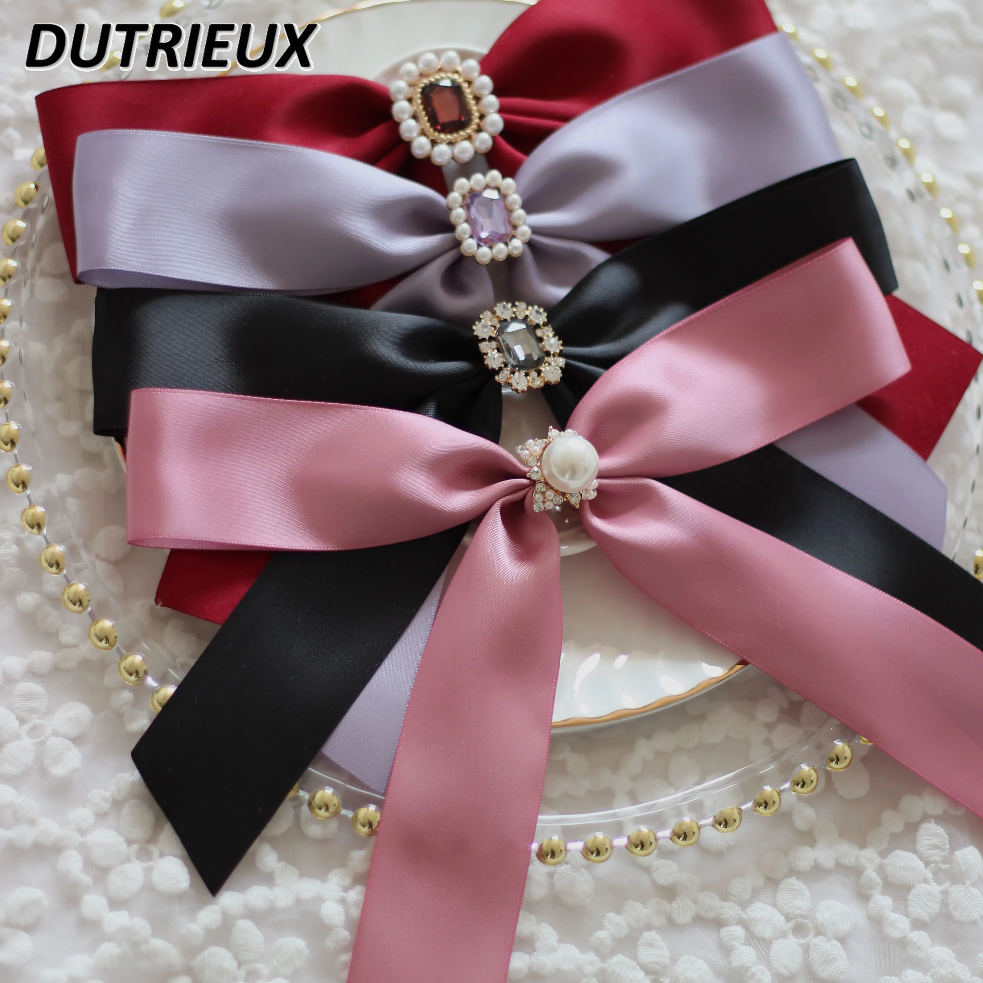 

Handmade Japanese Style Sweet Bow Pearl Rhinestone Gem Brooches for Women Ribbon Bow Tie Lolita Cute Girl Brooch Accessories