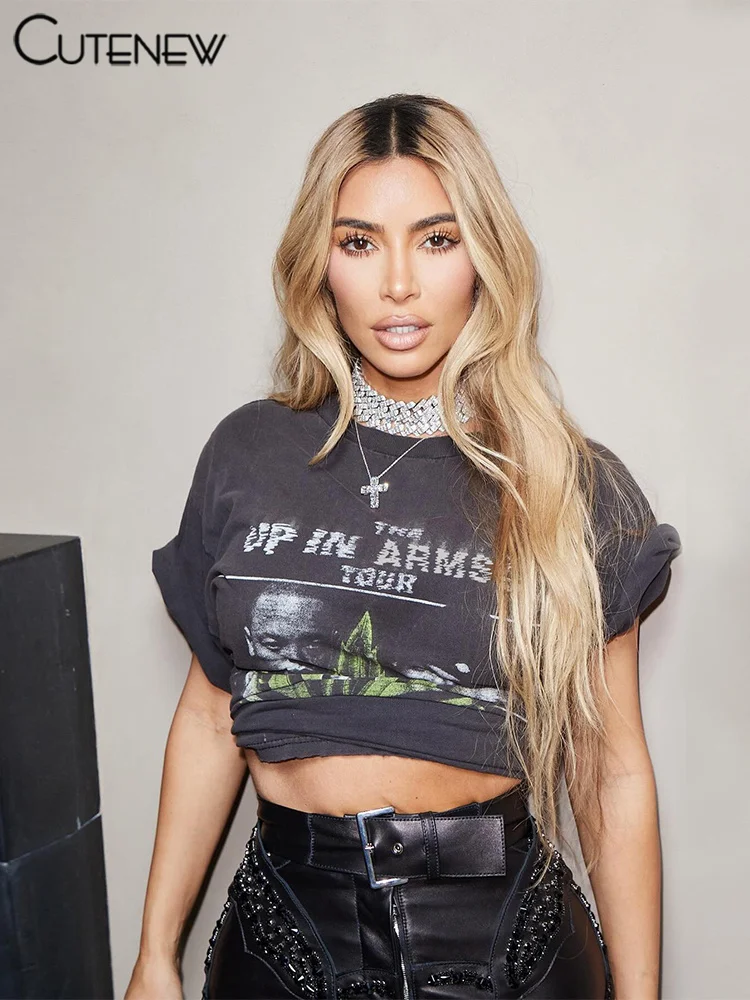 Camisetas casuales con estampado de retrato para mujer, camisetas clásicas de verano nuevas de manga corta con cuello redondo, camisetas femeninas que combinan con todo, tendencia urbana.