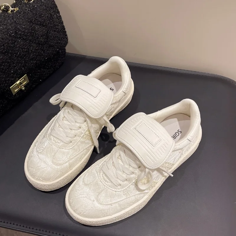 New Woman 2024 Trend Fashion White Leather Women Chunky Sneakers White Shoes Lace Up Tenis Feminino Platform Women Casual Shoes