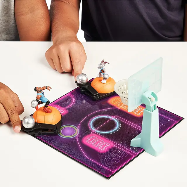 Space Jam: A New Legacy - Llavero acrílico con forma circular - Imagen  fusionada vívida - Perfecto para regalar y coleccionar