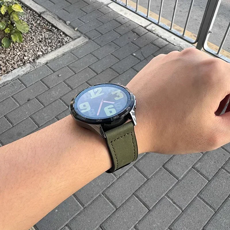 Correa de Silicona y Cuero con Hebilla Magnética Plegable para Reloj Inteligente