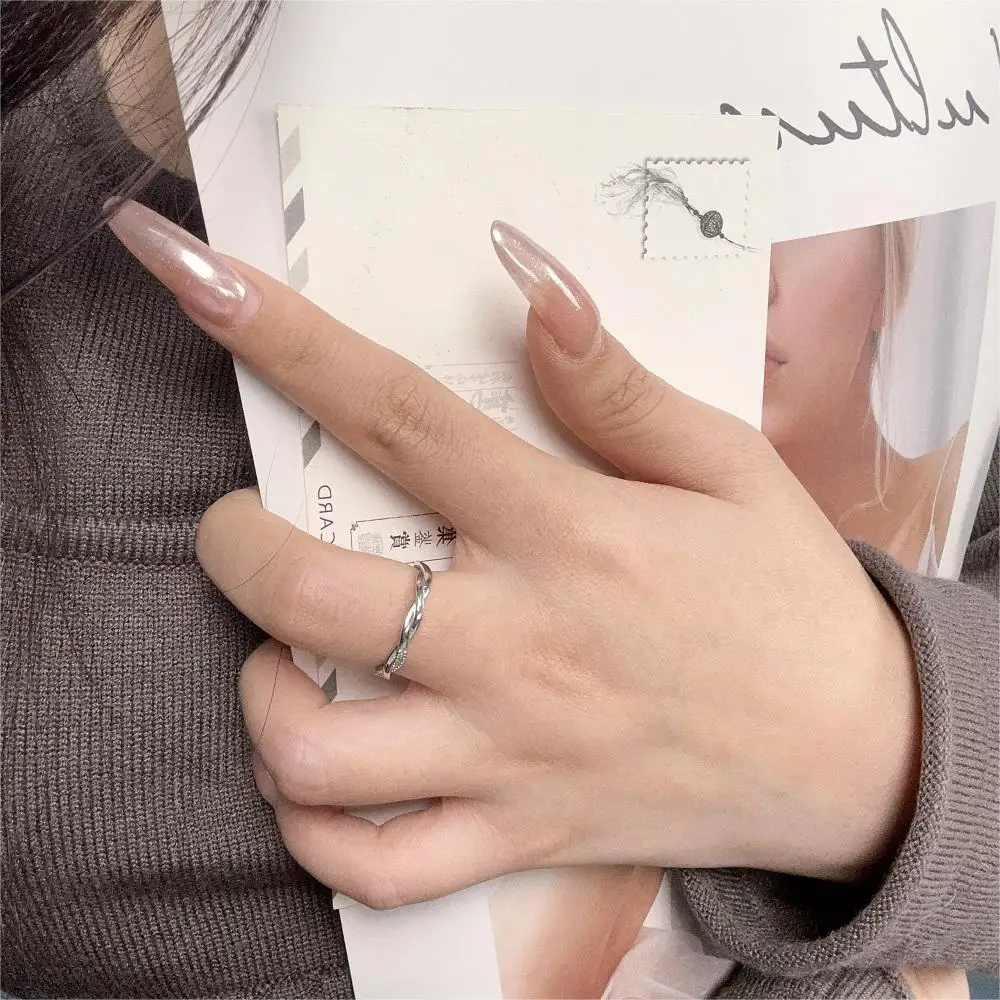 Crystal Rings Engagement Rings Fashion Rings Wedding Rings Finger Rings Ring For Women Thin Winding Wedding Engagement Ring Silver Color Crystal Jewelry DZR018