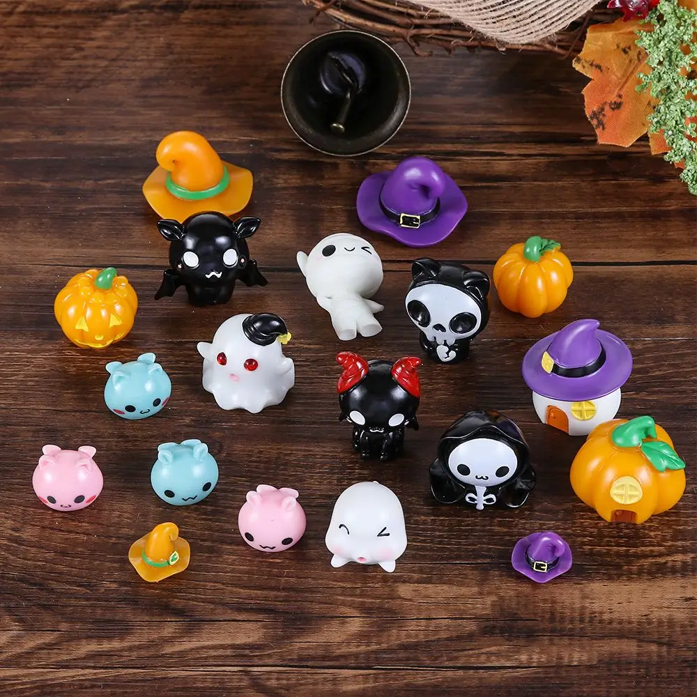 

1Pcs Halloween Resin Craft Mini Fairy Garden Ornaments Cute Pumpkin Ghost Vampire Micro Landscape Halloween Decoration