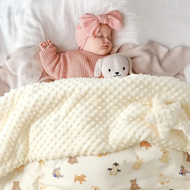 

Cotton baby quilt, Gauze animal pattern newborn security blanket, Ultra-soft crib blanket, Personalized baby blanket